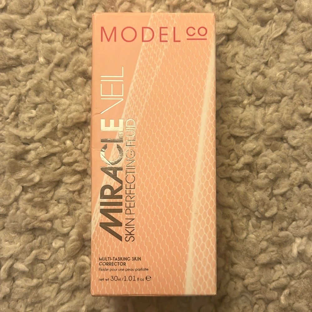 Model Co Miracle Veil Skin Perfecting Fluid NIB